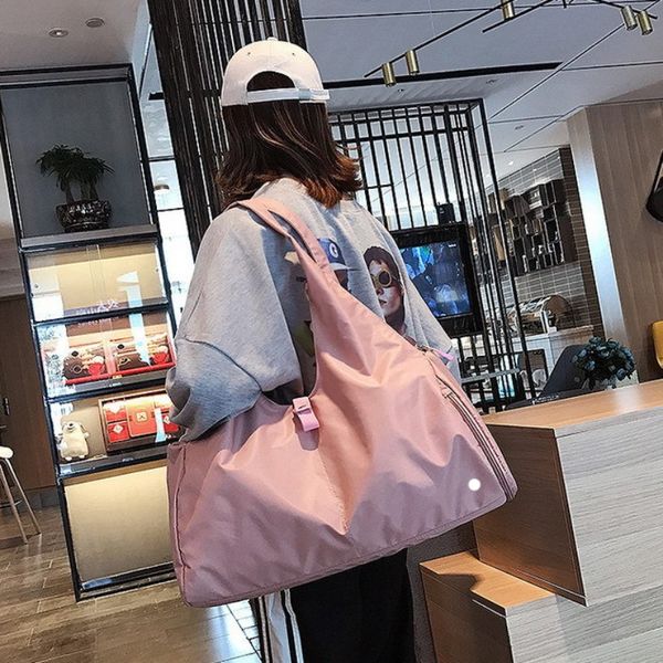 ll outdoor bags women sports gym bag travel dry wet handbag multifunction swimming shoulder messenger weekend fitness
ll outdoor bags women sports gym bag travel dry wet handbag multifunction swimming shoulder messenger weekend fitness