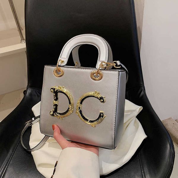 luxury designer shoulder bag letter d women diana handbag quality leather fashion womens evening dress shoulder bags g crossbody bag large c
luxury designer shoulder bag letter d women diana handbag quality leather fashion womens evening dress shoulder bags g crossbody bag large c