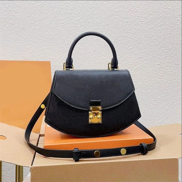 s23 luxury tilsitt handbag canvas leather city bag women designer gold-color hardware tote geometric curved shape tote flap closure with s-l
s23 luxury tilsitt handbag canvas leather city bag women designer gold-color hardware tote geometric curved shape tote flap closure with s-l