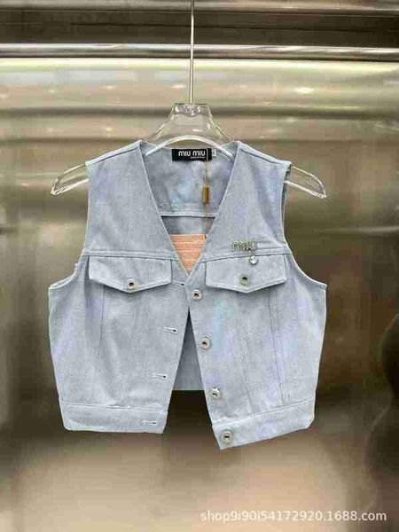 women's two piece pants designer 23 summer new niche total denim vest paired with pleated skirt set for slimming and versatile college, White
women's two piece pants designer 23 summer new niche total denim vest paired with pleated skirt set for slimming and versatile college, White