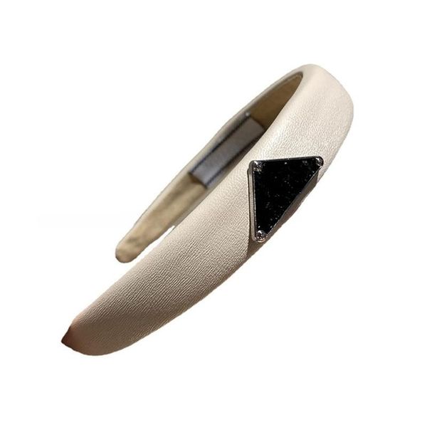luxury designer headbands hair bands for women girls brand elastic inverted triangle letter p headband sports fitness headband head wrap, Silver
luxury designer headbands hair bands for women girls brand elastic inverted triangle letter p headband sports fitness headband head wrap, Silver