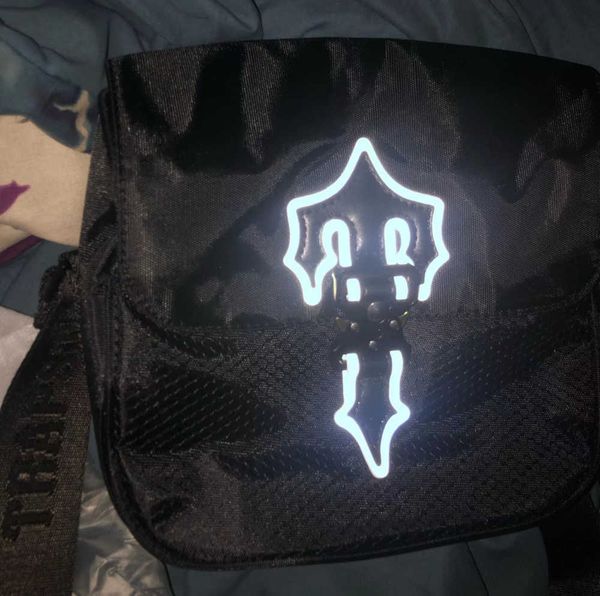 woman trapstar messenger nylon crossbody bag womens mens rapper uk trapstars irongate cobra t luxury designer handbag shoulder clutch proof
woman trapstar messenger nylon crossbody bag womens mens rapper uk trapstars irongate cobra t luxury designer handbag shoulder clutch proof