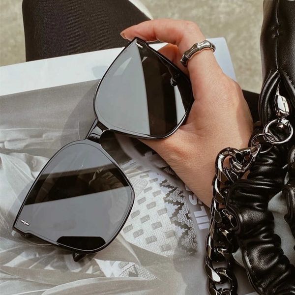 2023 new polarized women korean fashion sunscreen square glasses for men net red same sunglasses, White;black
2023 new polarized women korean fashion sunscreen square glasses for men net red same sunglasses, White;black
