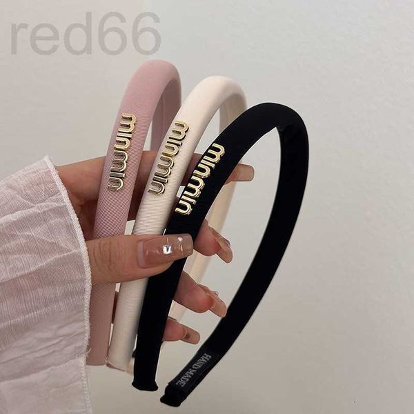 headbands designer letter black satin hair clip and headband for women in 2023, new wash compression headband, versatile high-end going out, Silver
headbands designer letter black satin hair clip and headband for women in 2023, new wash compression headband, versatile high-end going out, Silver