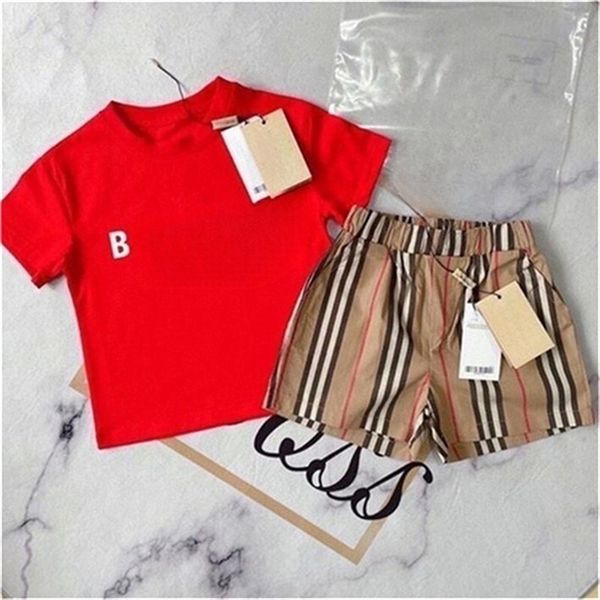 2023 new summer and autumn children's pure cotton short sleeve set children's short sleeve shorts men's and women's luxu, White
2023 new summer and autumn children's pure cotton short sleeve set children's short sleeve shorts men's and women's luxu, White