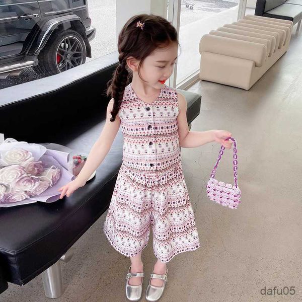 clothing sets kids summer clothes floral pattern clothing for girls vest short girls clothing sets casual style kids clothing r230812, White
clothing sets kids summer clothes floral pattern clothing for girls vest short girls clothing sets casual style kids clothing r230812, White