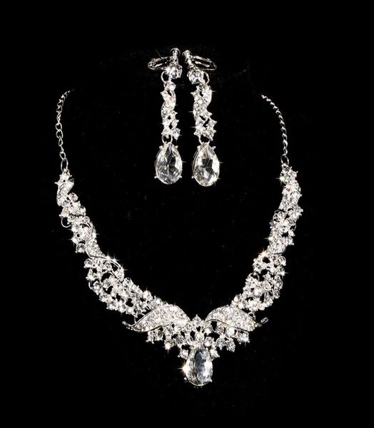 romantic alloy diamond bridal necklace earrings jewelry two pieces of bridal ornaments 2018 bridal rhinestone accessories necklace3827343, Silver
romantic alloy diamond bridal necklace earrings jewelry two pieces of bridal ornaments 2018 bridal rhinestone accessories necklace3827343, Silver