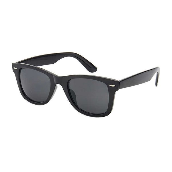 rice nail color film 2140 fashion trend driving sports net red sunglasses, White;black
rice nail color film 2140 fashion trend driving sports net red sunglasses, White;black