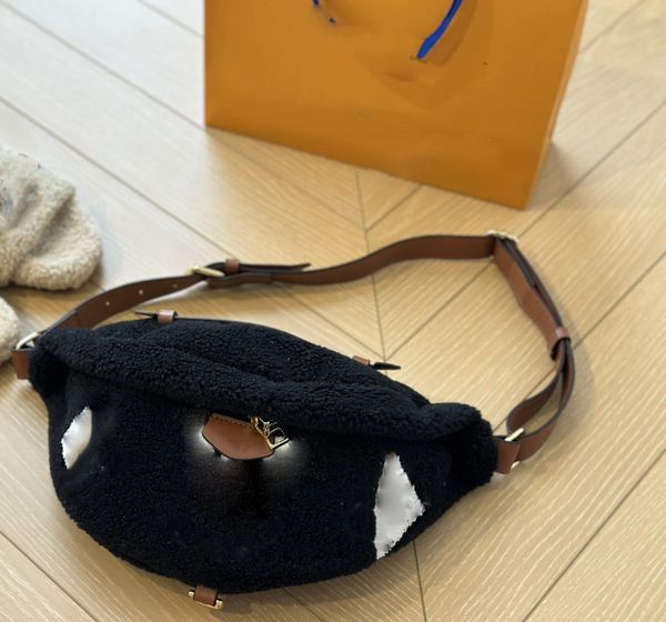 louls vutt designer bum bag waist packs fanny pack belt bag fashion waist packs for women waist bag lamb wool material colorful printed wais
louls vutt designer bum bag waist packs fanny pack belt bag fashion waist packs for women waist bag lamb wool material colorful printed wais