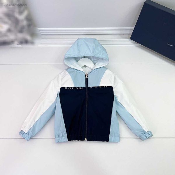 designer kids coats contrast stitching design child hooded jacket size 100-160 cm fashion long sleeved baby outwear aug09, Blue;gray
designer kids coats contrast stitching design child hooded jacket size 100-160 cm fashion long sleeved baby outwear aug09, Blue;gray