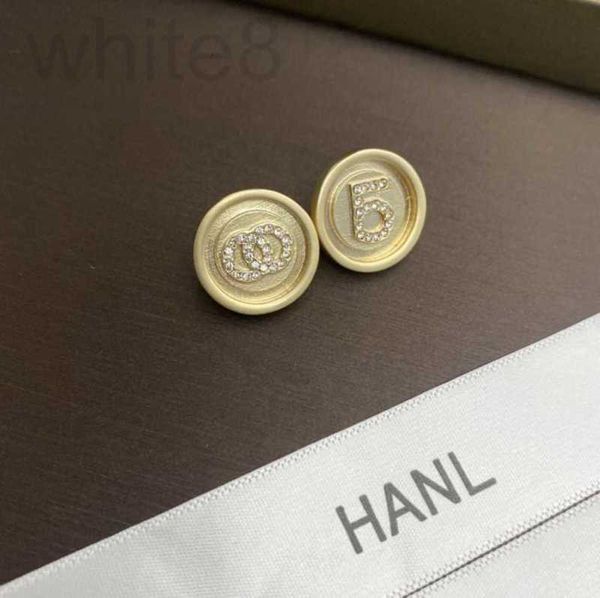 charm designer new xiaoxiang scenery body gold inlaid diamond drop glaze 925 silver needle long geometric independent packaging women's, Golden
charm designer new xiaoxiang scenery body gold inlaid diamond drop glaze 925 silver needle long geometric independent packaging women's, Golden
