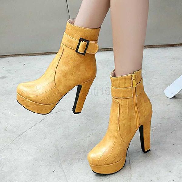 dress shoes autumn winter women ankle boots platform fashion heel short women boots buckle red yellow blue ladies shoes large size, Black
dress shoes autumn winter women ankle boots platform fashion heel short women boots buckle red yellow blue ladies shoes large size, Black