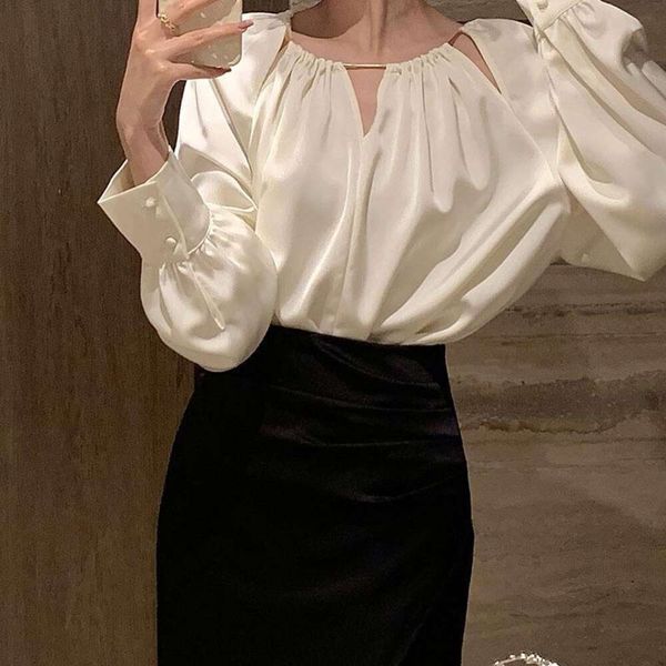 commuter apricot stain loose long sleeved french shirt for women in summer design, White
commuter apricot stain loose long sleeved french shirt for women in summer design, White