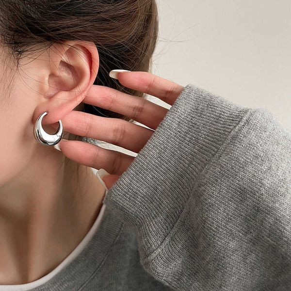 925 sterling silver vintage gold round earrings for women trendy earring jewelry prevent allergy party accessories gift
925 sterling silver vintage gold round earrings for women trendy earring jewelry prevent allergy party accessories gift