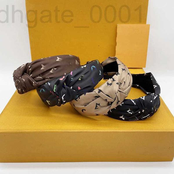 headbands designer new south korean high-grade printed satin hair hoop with wide edge knot anti slip headband hf1v, Silver
headbands designer new south korean high-grade printed satin hair hoop with wide edge knot anti slip headband hf1v, Silver