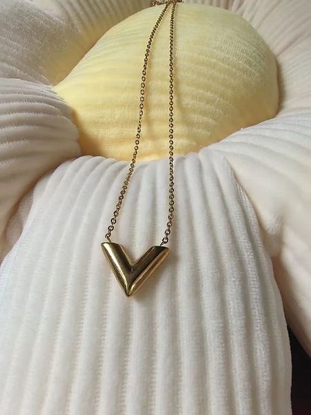 heart designer necklace womens mens luxury jewelry letter plated gold silver chain woman pendant necklaces fashion designer jewelry wedding
heart designer necklace womens mens luxury jewelry letter plated gold silver chain woman pendant necklaces fashion designer jewelry wedding