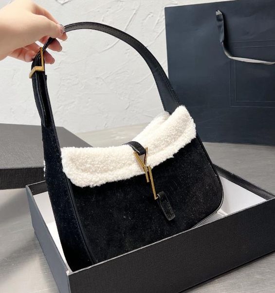 designer shoulder bag women's armpit bag handbag black calf leather classic crocodile pattern leather shoulder strap chain medium size
designer shoulder bag women's armpit bag handbag black calf leather classic crocodile pattern leather shoulder strap chain medium size