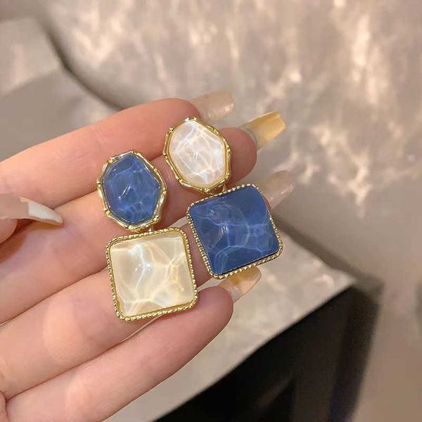 new fashion vintage resin geometric drop earrings for women charms pendant jewelry party gifts, Silver
new fashion vintage resin geometric drop earrings for women charms pendant jewelry party gifts, Silver