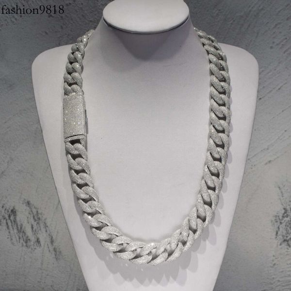 moissanite miami cuban link chain in sier sparkling 20mm iced out vvs moissanite cuban link chain, Silver
moissanite miami cuban link chain in sier sparkling 20mm iced out vvs moissanite cuban link chain, Silver