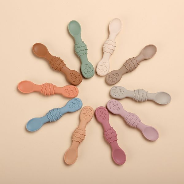 silicone baby spoons first stage baby feeding spoon for baby led weaning bpa food grade silicone toddler training dishes
silicone baby spoons first stage baby feeding spoon for baby led weaning bpa food grade silicone toddler training dishes
