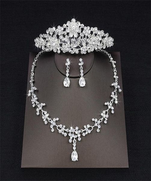 2018 luxury drop rhinestone wedding jewelry set necklace crown tiaras crown earrings headwear beading three piece party bridal acc5595236, White
2018 luxury drop rhinestone wedding jewelry set necklace crown tiaras crown earrings headwear beading three piece party bridal acc5595236, White