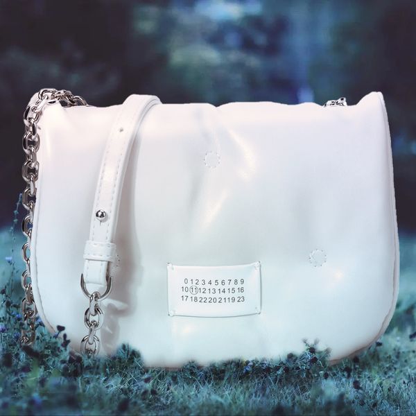 luxury womens mens margiela bags famous designer envelope shoulder handbag vintage summer genuine leather totes bag city cross body travel c
luxury womens mens margiela bags famous designer envelope shoulder handbag vintage summer genuine leather totes bag city cross body travel c