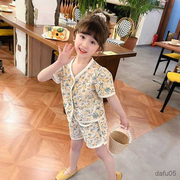 clothing sets kids summer clothes floral pattern girls clothing tshirt short girl set casual style children tracksuits r230812, White
clothing sets kids summer clothes floral pattern girls clothing tshirt short girl set casual style children tracksuits r230812, White