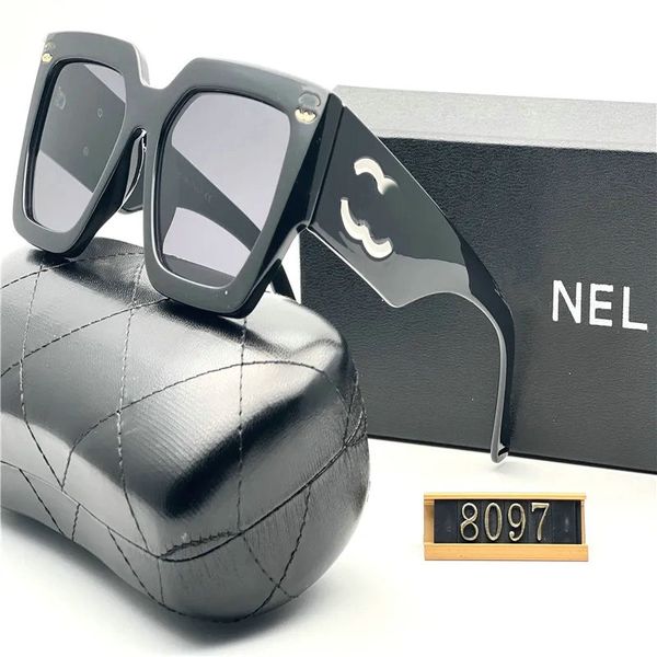 2023 new women and men fashion model special uv 400 protection letter big leg double beam frame outdoor brands design alloy diamond sunglass, White;black
2023 new women and men fashion model special uv 400 protection letter big leg double beam frame outdoor brands design alloy diamond sunglass, White;black