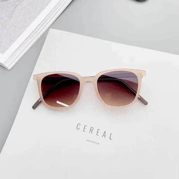 korean version of fashionable new sunglassesf emalec elebritiesin ternetce lebritiestak ingpho tostrav elingsunpr ote ctionsunsha din gfashi, White;black
korean version of fashionable new sunglassesf emalec elebritiesin ternetce lebritiestak ingpho tostrav elingsunpr ote ctionsunsha din gfashi, White;black