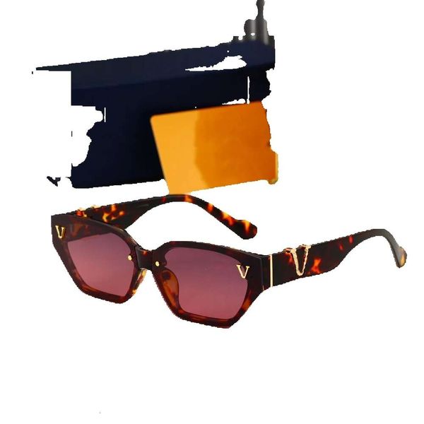 designer sunglasses men women sunglasses glasses brand sunglasses fashion classic leopard uv400 goggle frame travel beach letter 9323, White;black
designer sunglasses men women sunglasses glasses brand sunglasses fashion classic leopard uv400 goggle frame travel beach letter 9323, White;black