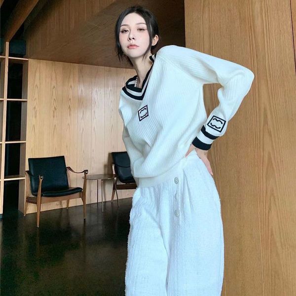 2023 designer sweater women sweaters jumper embroidery sweater knitted classic coach v-neck autumn winter keep warm jumpers round neck desig, White;black
2023 designer sweater women sweaters jumper embroidery sweater knitted classic coach v-neck autumn winter keep warm jumpers round neck desig, White;black