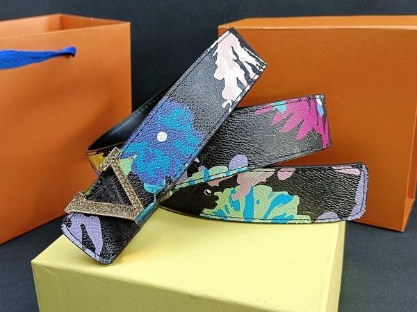 designer belt 2023 new love series fashion belt men's graffiti belt width 3.8cm full diamond buckle belt length 105.110.115.120.125 cla, Black;brown
designer belt 2023 new love series fashion belt men's graffiti belt width 3.8cm full diamond buckle belt length 105.110.115.120.125 cla, Black;brown