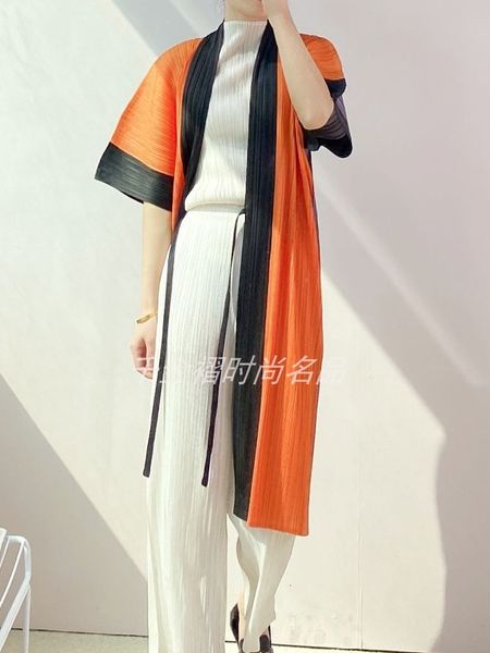 women's trench coats yudx women printed miyake pleated fashion loose plus size japan style belt female long 230812, Tan;black
women's trench coats yudx women printed miyake pleated fashion loose plus size japan style belt female long 230812, Tan;black