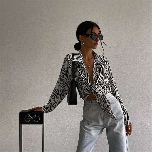 item title womens blouses style french design niche shirt fashionable black and white striped summer
item title womens blouses style french design niche shirt fashionable black and white striped summer