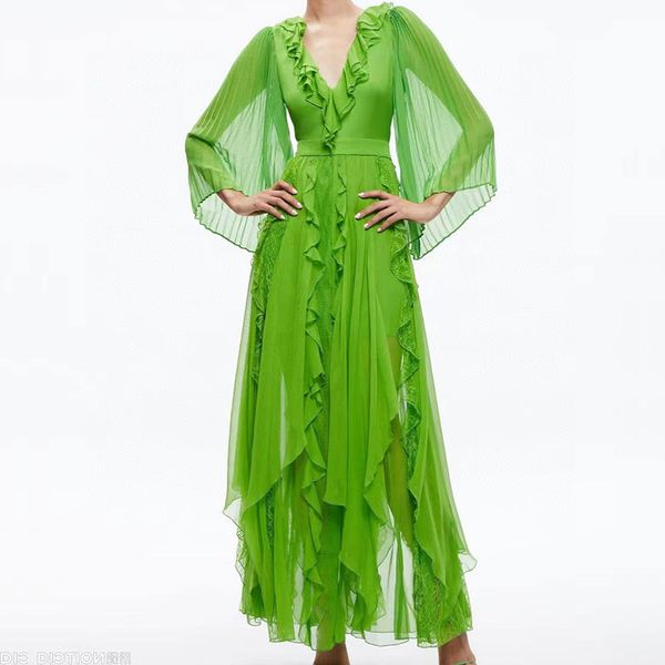 designer dress for seaside vacation, ruffled green dress, elegant and elegant with a long swing, Black;gray
designer dress for seaside vacation, ruffled green dress, elegant and elegant with a long swing, Black;gray