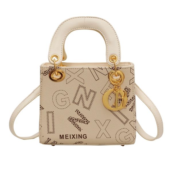 new simple and fashionable retro letter printing handheld one shoulder crossbody bag dai fei bag
new simple and fashionable retro letter printing handheld one shoulder crossbody bag dai fei bag