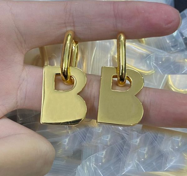 diamond stud earrings designer jewelry fashion silver earring for women party b studs men hoop earring wedding engagement for brid2524454, Golden;silver
diamond stud earrings designer jewelry fashion silver earring for women party b studs men hoop earring wedding engagement for brid2524454, Golden;silver