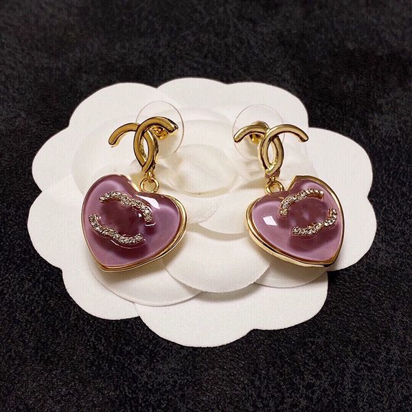 18k gold plated luxury designer letters stud ear hook geometric famous women crystal rhinestone pearl earring wedding party jewelry, Golden;silver
18k gold plated luxury designer letters stud ear hook geometric famous women crystal rhinestone pearl earring wedding party jewelry, Golden;silver