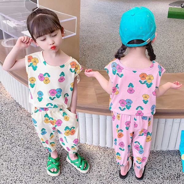 clothing sets summer clothes girls floral pattern girl clothes tshirt pants girls clothes toddler kids clothing r230812, White
clothing sets summer clothes girls floral pattern girl clothes tshirt pants girls clothes toddler kids clothing r230812, White