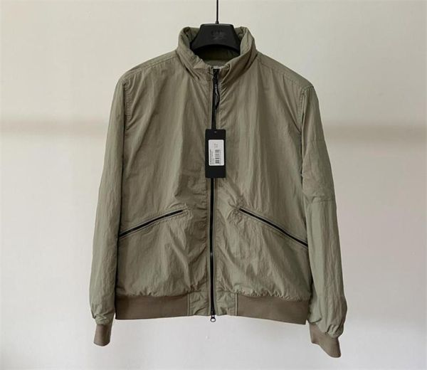 2022 ss one lens windproof men chromer padded jacket removable goggle outdoor windbreaker warm winter thick fale coat jacket trac2536467, Red
2022 ss one lens windproof men chromer padded jacket removable goggle outdoor windbreaker warm winter thick fale coat jacket trac2536467, Red