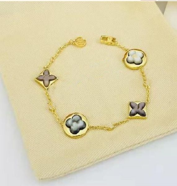 fashion women luxury jewelry designer bracelet choker chain 18k gold plated gold plated stainless steel flower heart bracelets letter pendan, Golden;silver
fashion women luxury jewelry designer bracelet choker chain 18k gold plated gold plated stainless steel flower heart bracelets letter pendan, Golden;silver