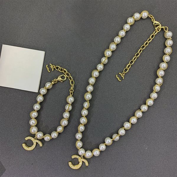 luxury designer bracelet 18k gold plated luxury luxury designer bracelet gold letter designer necklace luxury design jewelry, Golden;silver
luxury designer bracelet 18k gold plated luxury luxury designer bracelet gold letter designer necklace luxury design jewelry, Golden;silver