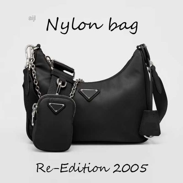 2005 re-edition designer bags wholesale tote bag nylon canvas hobo handbag for women shoulder bagss chest pack lady chains handbags purse me
2005 re-edition designer bags wholesale tote bag nylon canvas hobo handbag for women shoulder bagss chest pack lady chains handbags purse me