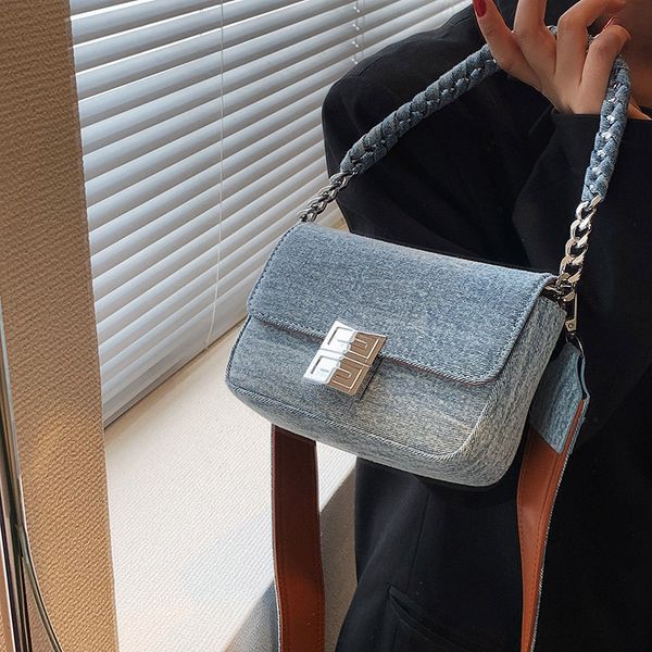 evening bags denim single shoulder messenger bags trend fashion chain portable handbag travel versatile crossbody bags commute storage 23081
evening bags denim single shoulder messenger bags trend fashion chain portable handbag travel versatile crossbody bags commute storage 23081