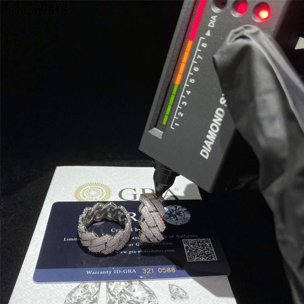 sterling sier inlaid with d color moissanite new creative design man's star mozanite ring factory direct wholesale, Black
sterling sier inlaid with d color moissanite new creative design man's star mozanite ring factory direct wholesale, Black