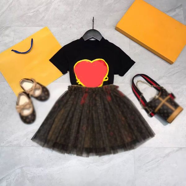 luxury designer clothing sets fashion girls cute gauze skirt cotton 2023 two piece suit cci brand logo children puff sleeve dress shirts tsh, White
luxury designer clothing sets fashion girls cute gauze skirt cotton 2023 two piece suit cci brand logo children puff sleeve dress shirts tsh, White