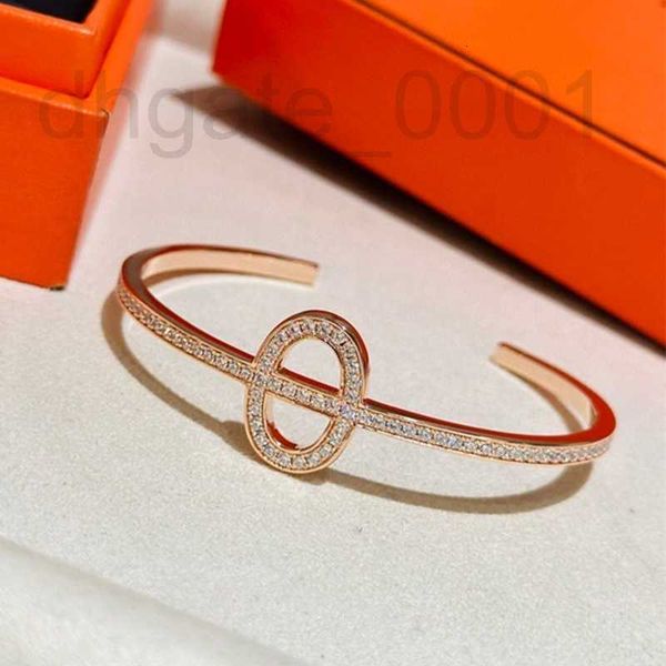 bangle designer s925 silver pig nose bracelet open full diamond couple style simple geometric precision craft cv4f, Black
bangle designer s925 silver pig nose bracelet open full diamond couple style simple geometric precision craft cv4f, Black