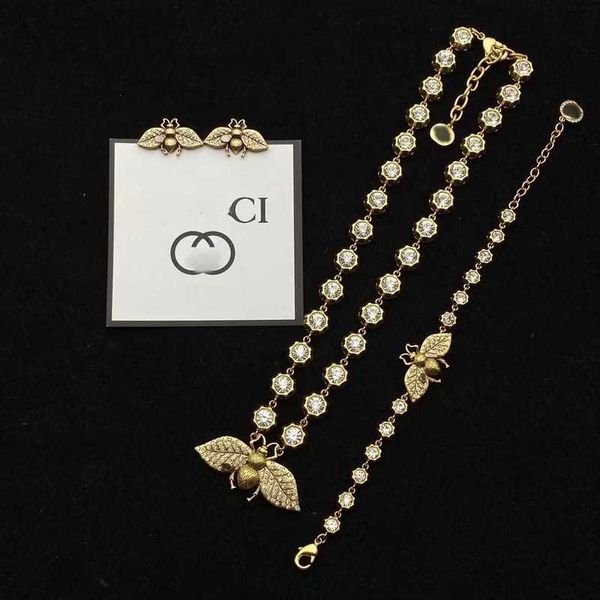 bracelet, earrings & necklace designer new animal bee shape inlaid round cake water diamond brass material literary temperament jewelry set, Black
bracelet, earrings & necklace designer new animal bee shape inlaid round cake water diamond brass material literary temperament jewelry set, Black