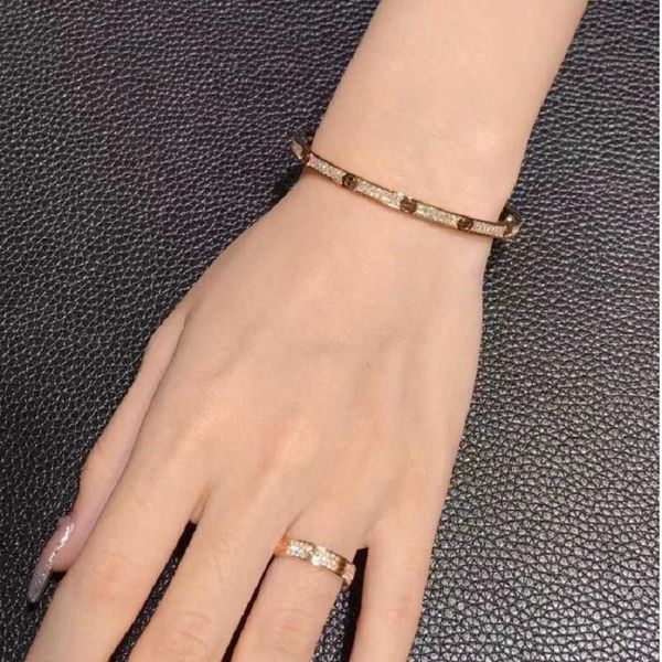 women bangle classic simple letter design adjustable fashion women's tricolor temperament luxury exquisite jeweler gift, Black
women bangle classic simple letter design adjustable fashion women's tricolor temperament luxury exquisite jeweler gift, Black