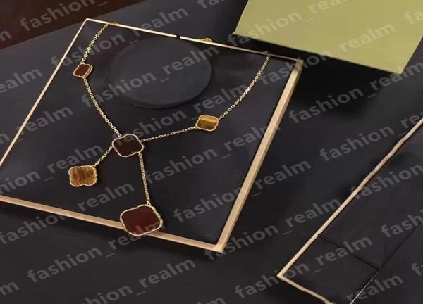 925 silver luxury designer necklace clover bracelet charm elegant classic fashion 18k agate shell holiday wedding couple jewelry g1708229
925 silver luxury designer necklace clover bracelet charm elegant classic fashion 18k agate shell holiday wedding couple jewelry g1708229